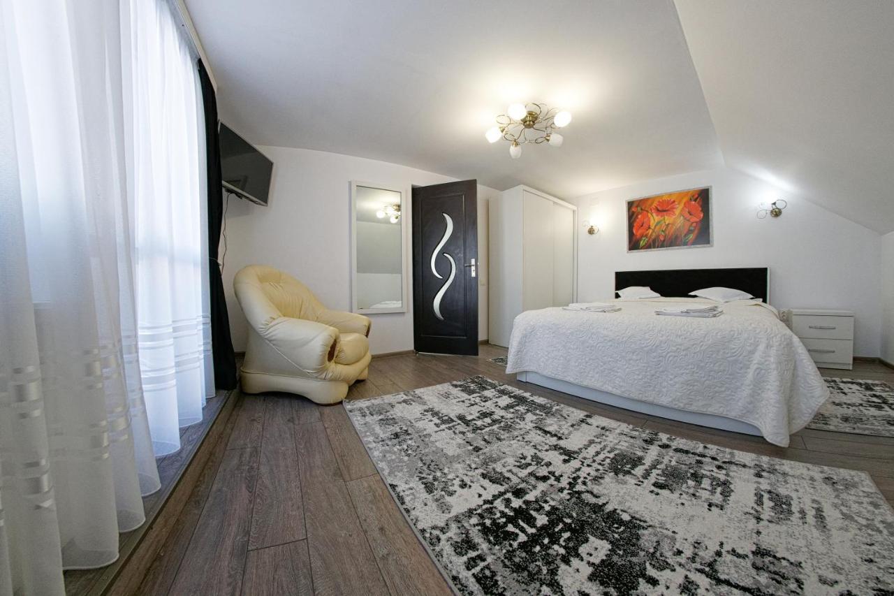 Casa De Pe Privatunterkunft Sadová