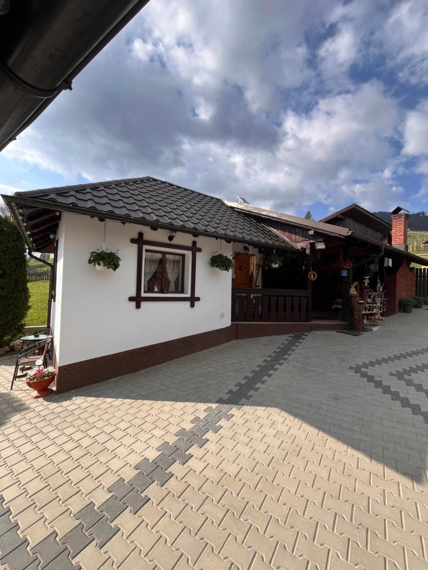 Casa De Pe *