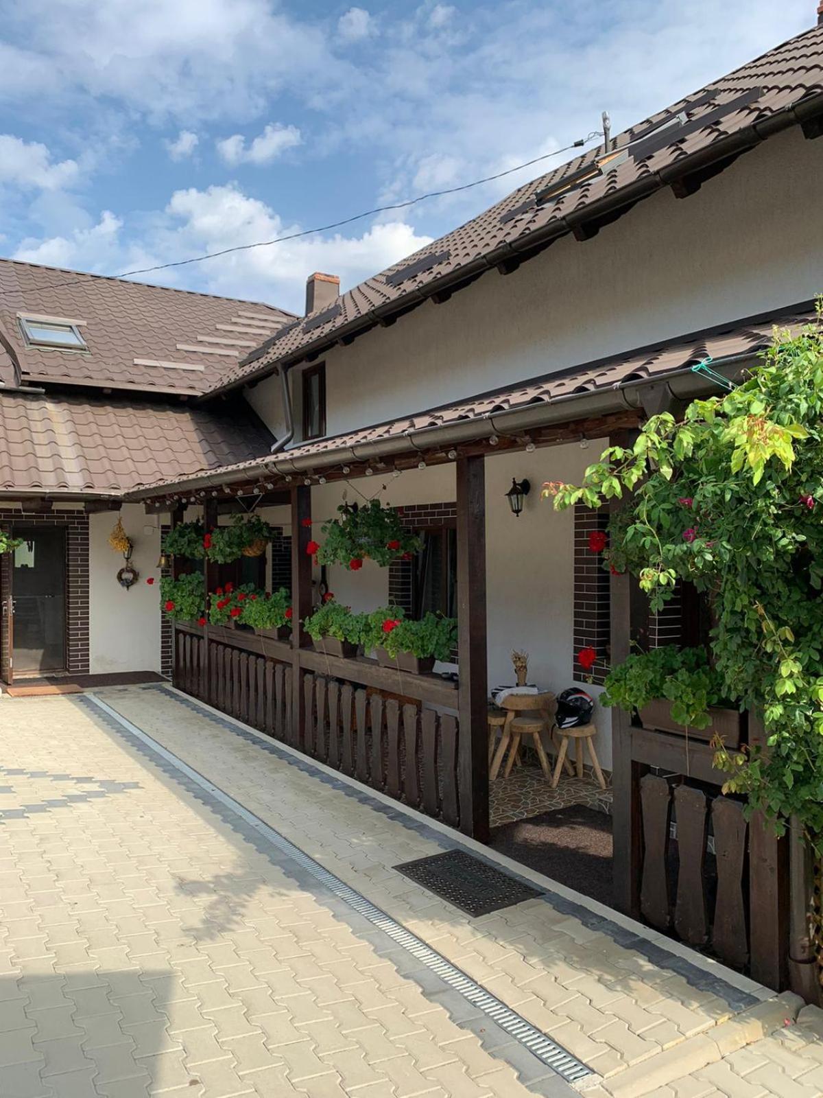 Casa De Pe Privatunterkunft Sadová